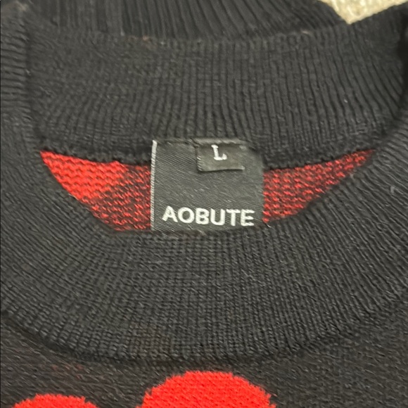 Black Sweater with Red Hearts bundle - Picture 4 of 7